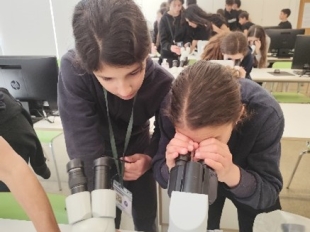 Στα μονοπάτια της φύσης και της επιστήμης